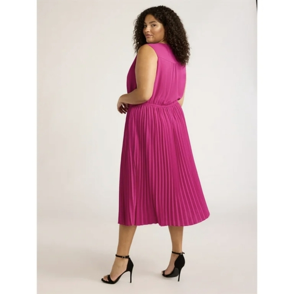 Glamour Dresses & Skirts - New Glamor Fuchsia Sleeveless Pleated Hem Dress